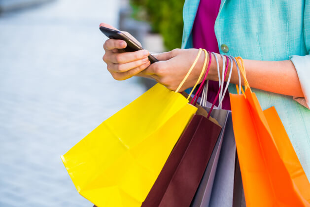 Минпромторг предложил отказаться от бумажных чеков