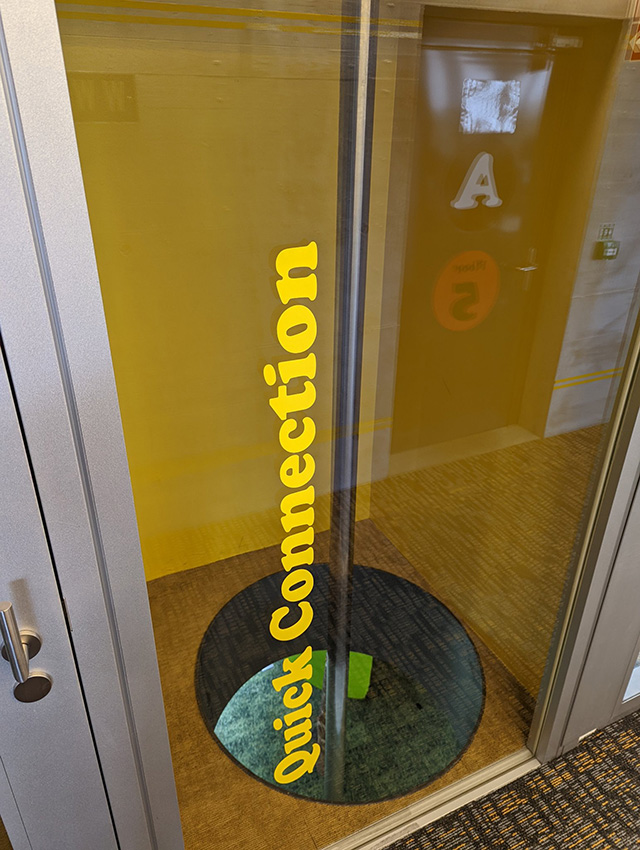 Google Quick Connection - Portal Pole Room