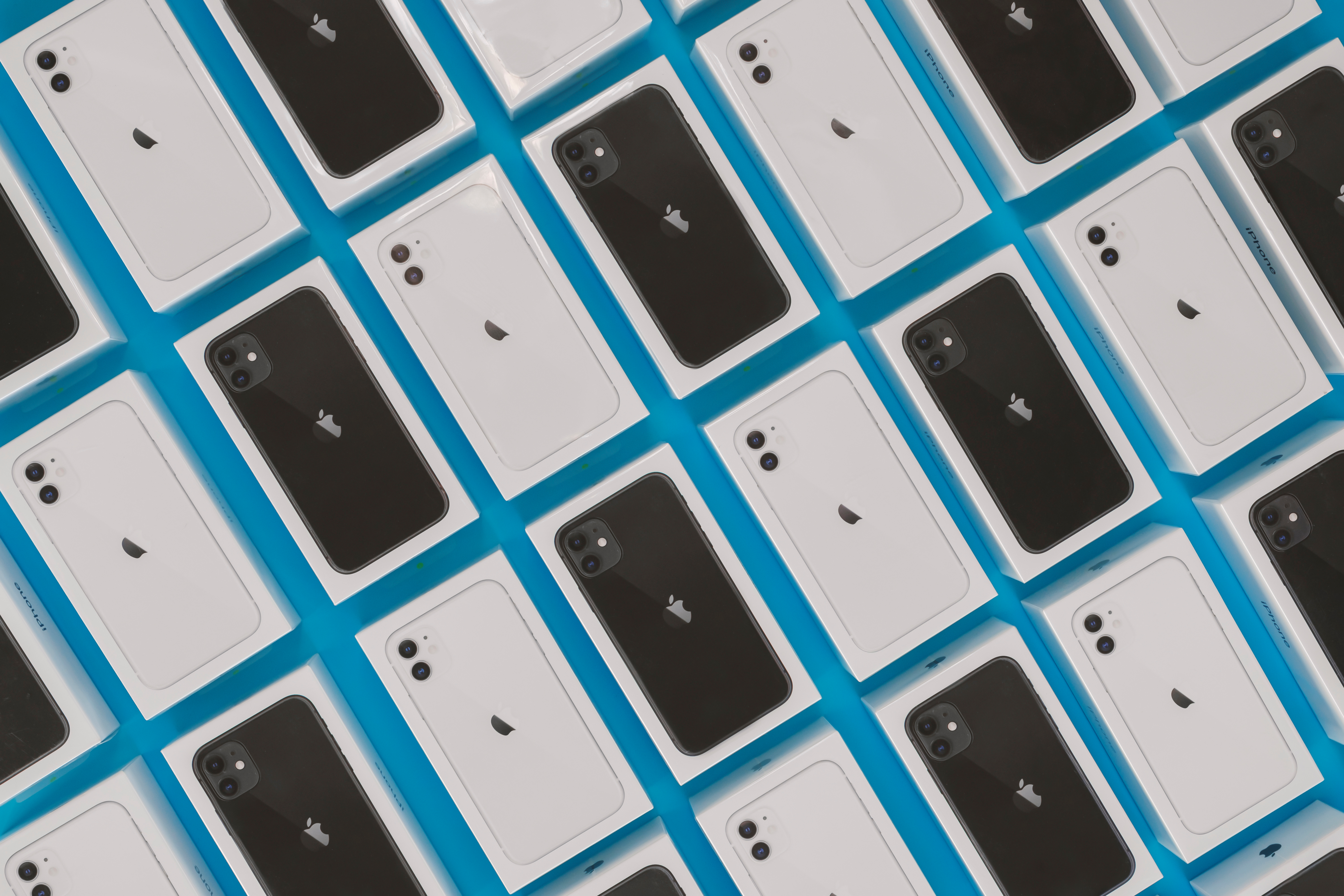 Параллельный импорт, нефтяной экспорт и меры по импортозамещению: главные новости для бизнеса 23 апреля