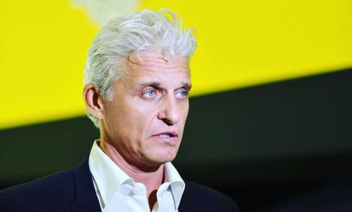 РБК: Олег Тиньков задумался о продаже своей доли в TCS Group