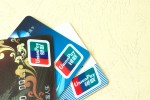 Часть российских банков запланировала к середине осени выпуск карт UnionPay
