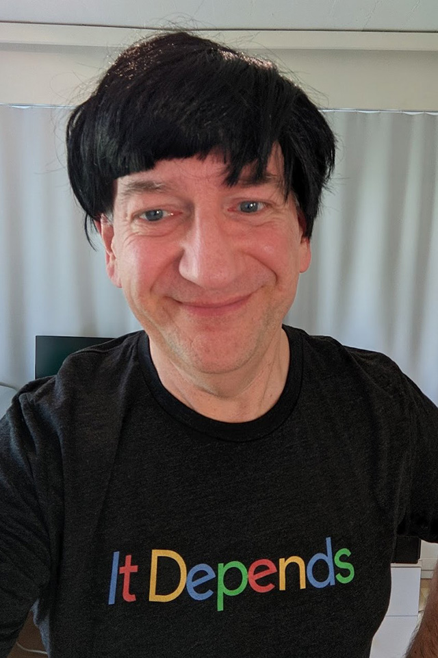 John Mueller With "It Depends" Google Shirt, Also He Has Hair