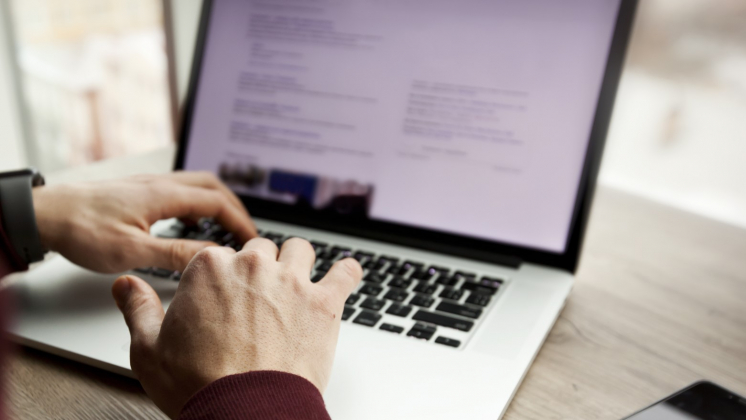 В ЕС обсудят отключение МКБ и «Россельхозбанка» от SWIFT