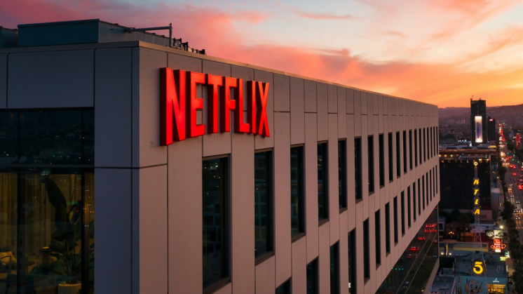 Руководство Netflix обвинили в мошенничестве с ценными бумагами