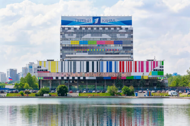 Очередное падение ТВ-бюджетов? Чем запрет США давать рекламу на госканалах грозит отрасли