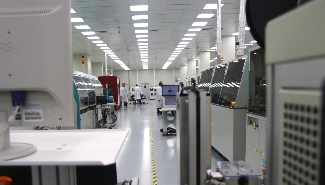 Новости и тексты на фоне 78 дня «спецоперации»: госкомпании решили обойти санкции с помощью компонентов Huawei и других