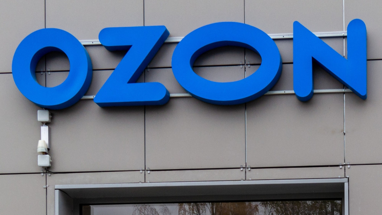Ozon ищет подрядчика для размещения наружной рекламы
