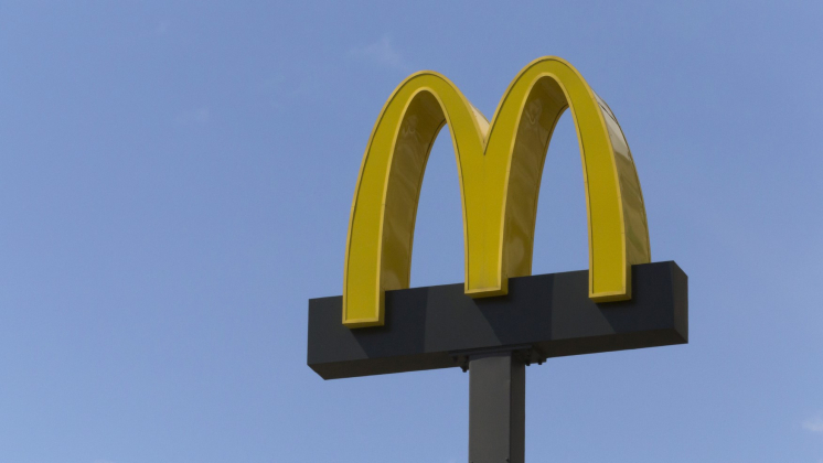 Названы претенденты на покупку российского бизнеса McDonald’s