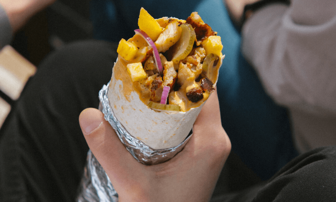 Почему курс доллара падает, а цены все равно растут — на примере еды