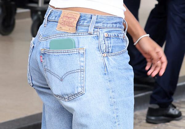 Levi's ищет покупателя на российский бизнес