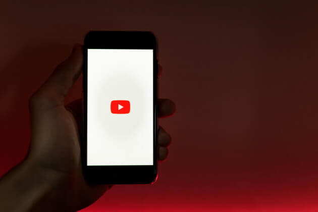Глава YouTube сообщила о намерении сервиса оставаться в России