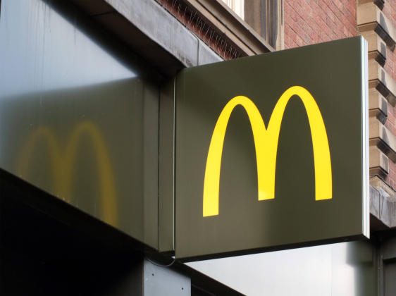 McDonald's в России возобновил приём сотрудников на работу
