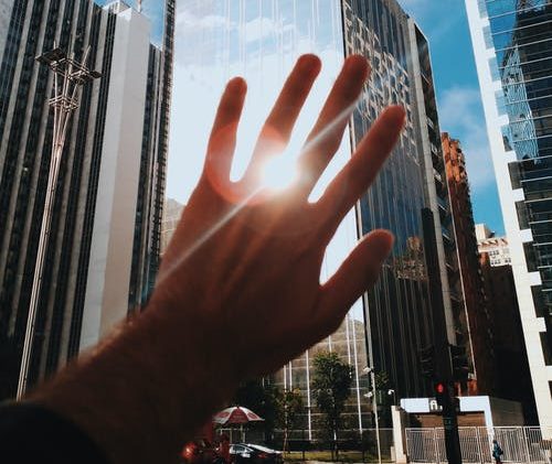 Как менялись финансовые запросы в поиске в феврале-мае 2022