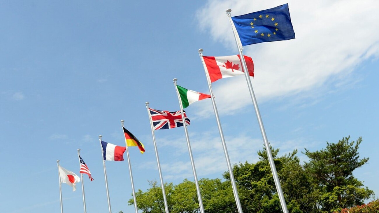 Новости и тексты на фоне 123 дня «спецоперации»: страны G7 введут запрет на импорт российского золота