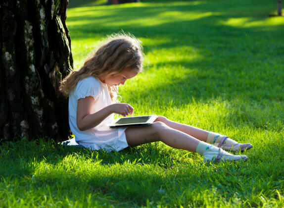 Минпросвещения запустит платформу с просветительским контентом для школьников