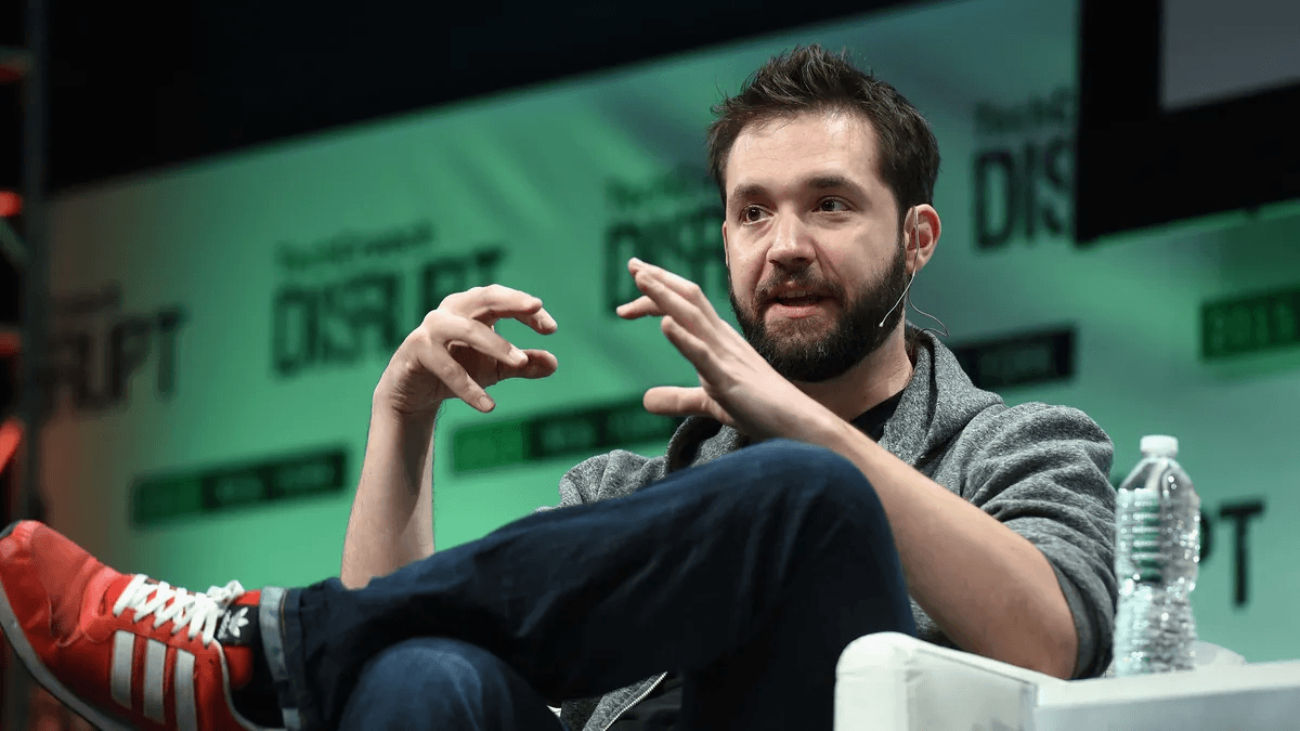 В первые годы Reddit Алексис Оганян каждый день лично благодарил авторов лучших текстов