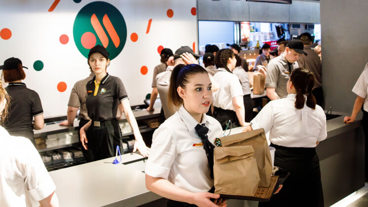 «Вкусно – и точка» возобновит работу кафе с 11 августа