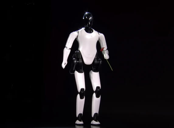 Xiaomi представила человекоподобного робота - помощника по хозяйству