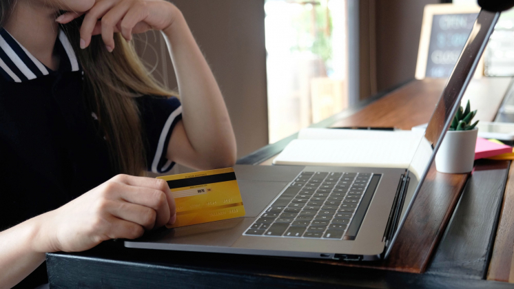 Роскачество запустит «рейтинг доверия» к маркетплейсам в ноябре