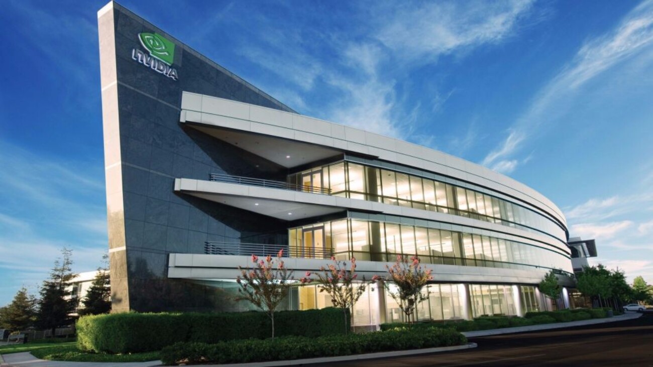 Власти США запретили поставки передовых видеоускорителей от AMD и Nvidia в Китай и Россию