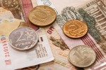 В августе россияне экономили на покупке одежды и техники
