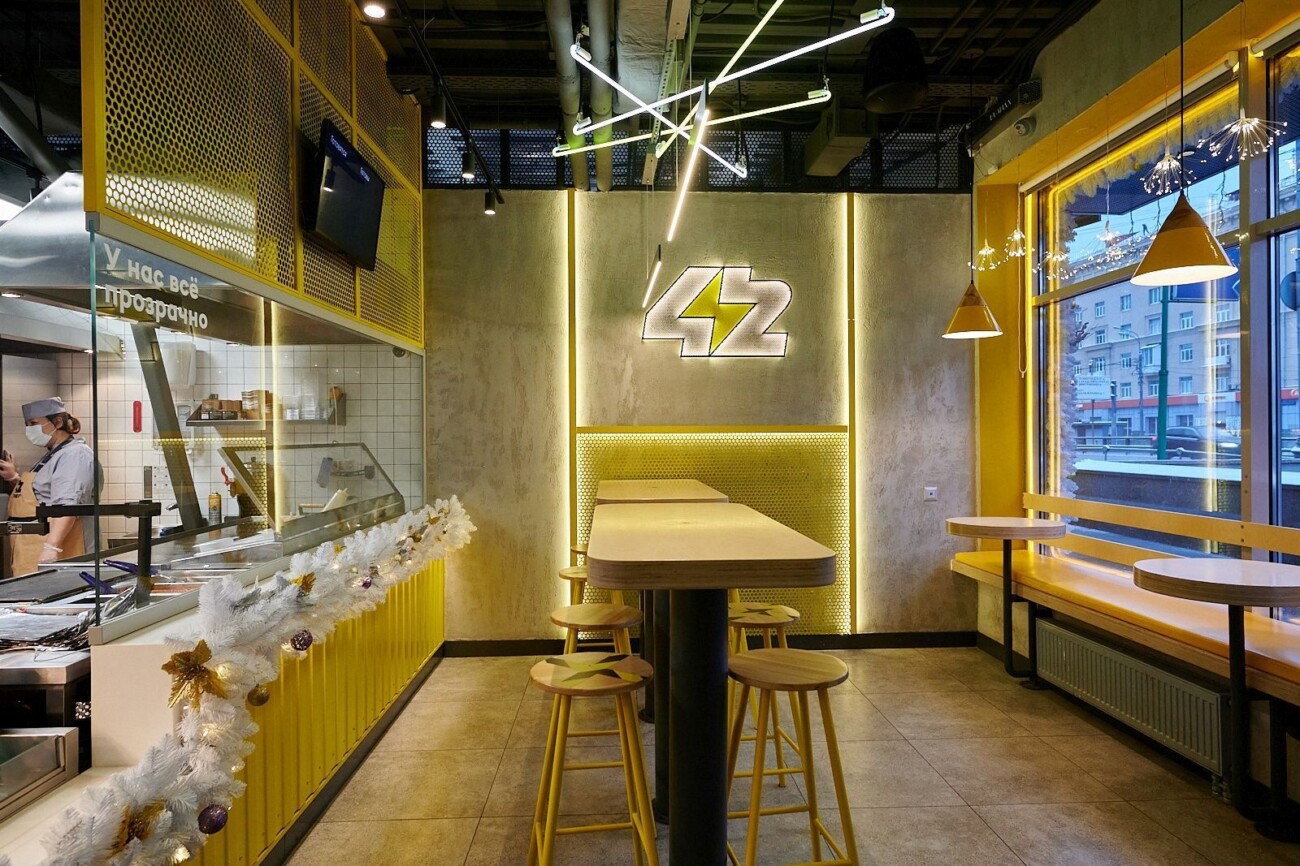 Владелец «Додо пиццы» приостановит развитие сети «Донер 42» и сосредоточится на том, чтобы вывести партнёров в прибыль