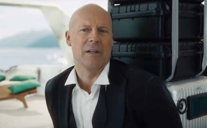 Представитель Брюса Уиллиса опроверг информацию о продаже прав на его образ