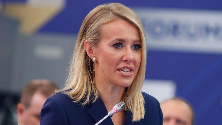 Собчак обвинили в распространении фейков о государственной власти