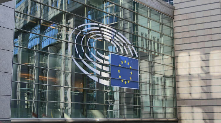 Николай Расторгуев и Олег Газманов попали под санкции ЕС