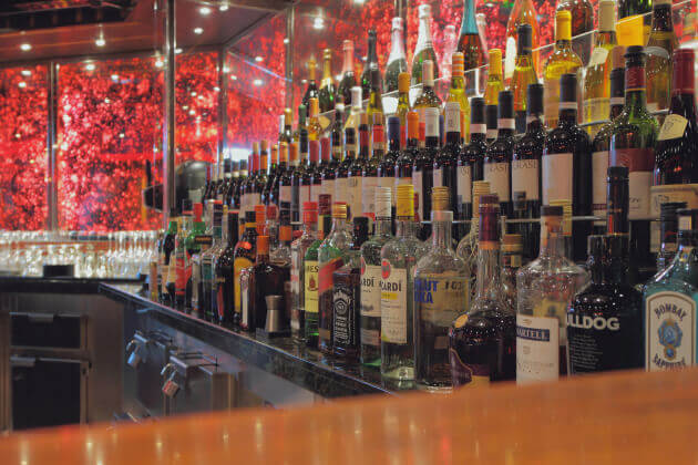 Ритейлеры опасаются дефицита иностранного алкоголя к Новому году