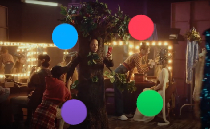 В новой рекламной кампании «Авито Недвижимости» герои бросают всё ради выгоды 