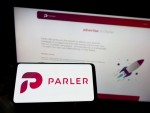 Канье Уэст купит соцсеть Parler