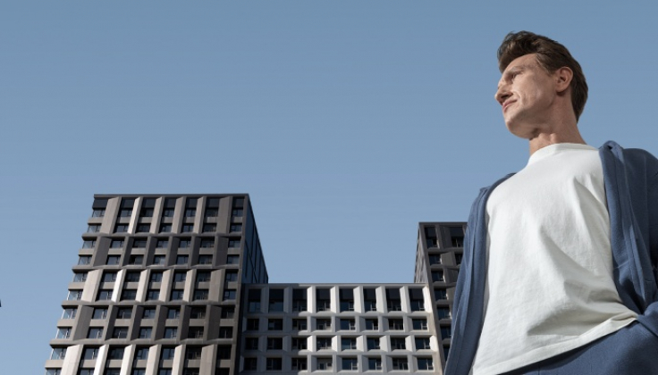 «Больше чем дом»: в рекламе Ália горожане возвысились над жилым комплексом