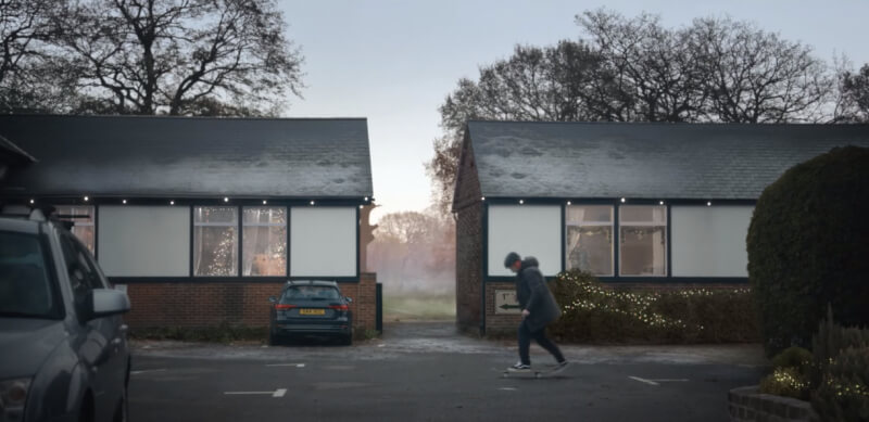 John Lewis представил рождественский креатив