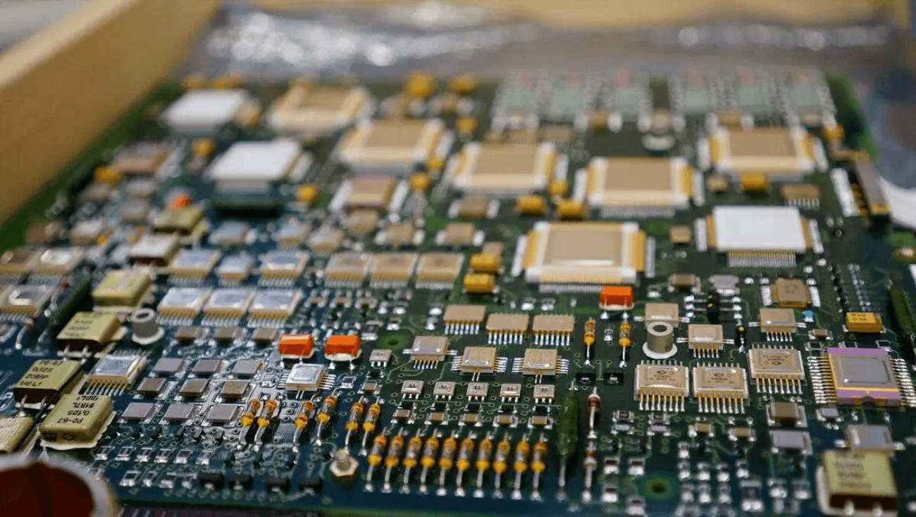 Исследование: на развитие российского рынка микрочипов к 2040 году понадобится 700-800 млрд рублей