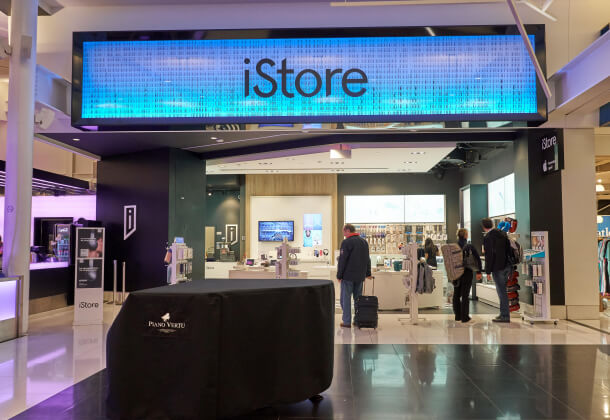 Российский ритейлеры начали закрывать бред-зоны Apple