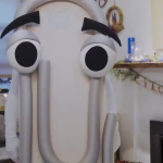 Microsoft выпустила традиционный «уродливый» рождественский свитер — его «героем» стал «Скрепыш»