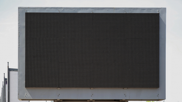 VK запустил размещение цифровой наружки через myTarget в 11 городах России