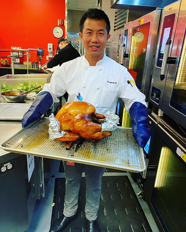 Google Chef Cooks Thanksgiving Turkey At Google