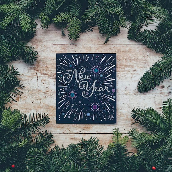 14 праздничных рекламных роликов про Новый год