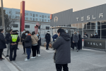 Покупатели Tesla в Китае потребовали компенсации после снижения цен на 13-24% — Reuters