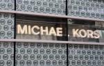 Michael Kors остановил поставки в Россию
