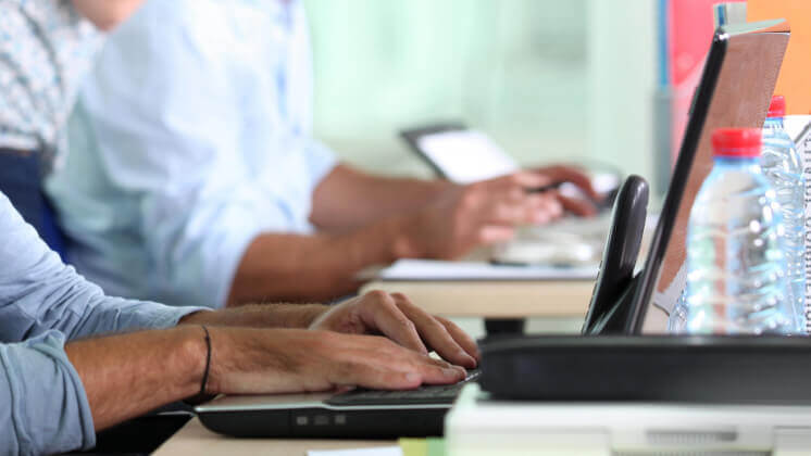 В России предложили ввести уголовную ответственность за продажу контрафактных сигарет