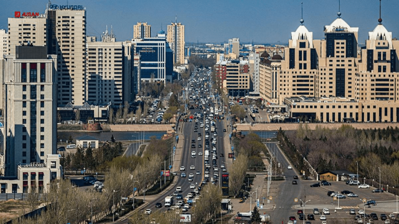 День 443: в Нацбанке Казахстана пожаловались на проблемы из-за санкций против России, «Микрон» выпустит чипы для «симок»