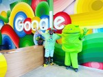 Peter The Greeter & Android Mascot Together At Google