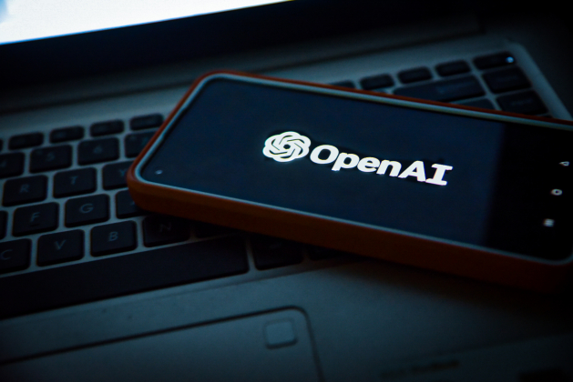 OpenAI инвестировала в разработку ИИ-помощника для занятых родителей