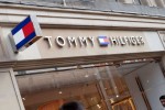 Владелец Calvin Klein и Tommy Hilfiger передал российский бизнес топ-менеджеру