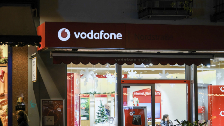 Vodafone начнёт сотрудничать с Microsoft и вложит $1,5 млрд в ИИ