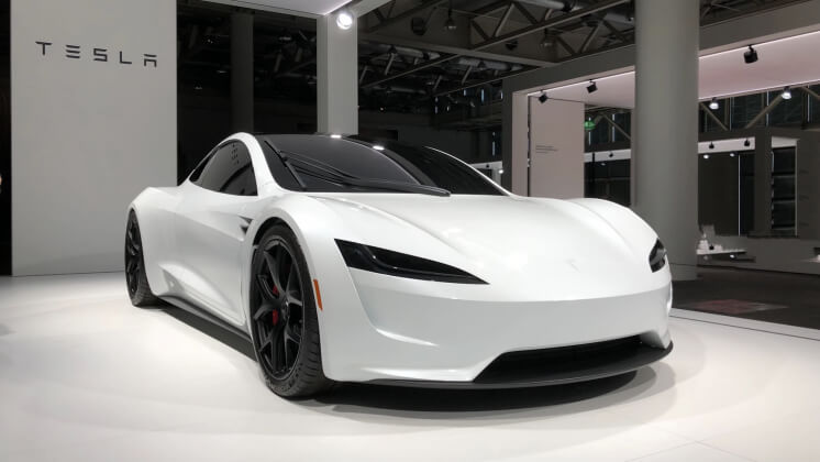 Tesla лишилась статуса самого дорогого автопроизводителя в мире