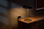 Яндекс выпустил новые устройства для умного дома с Алисой: светодиодную ленту и умную розетку